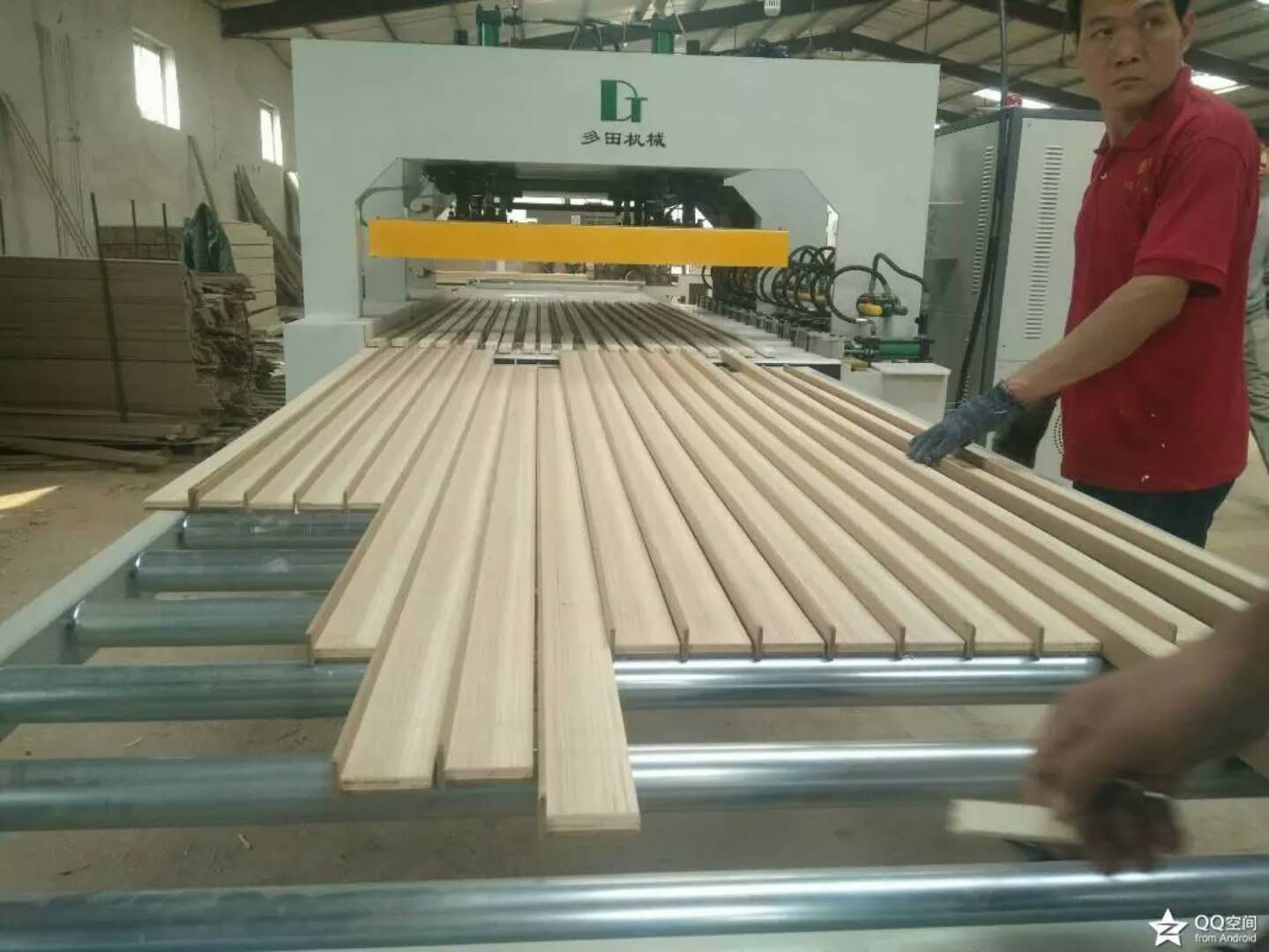  High Frequency Board Jointing Machine(with feeing and discharge table)